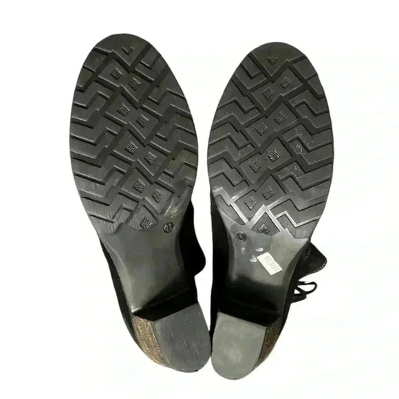 Taos Dillie Black Suede Bootie Size 10 - Picture 4 of 5